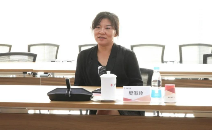 56532225-255d-402a-9f33-1ddc112ea7c3