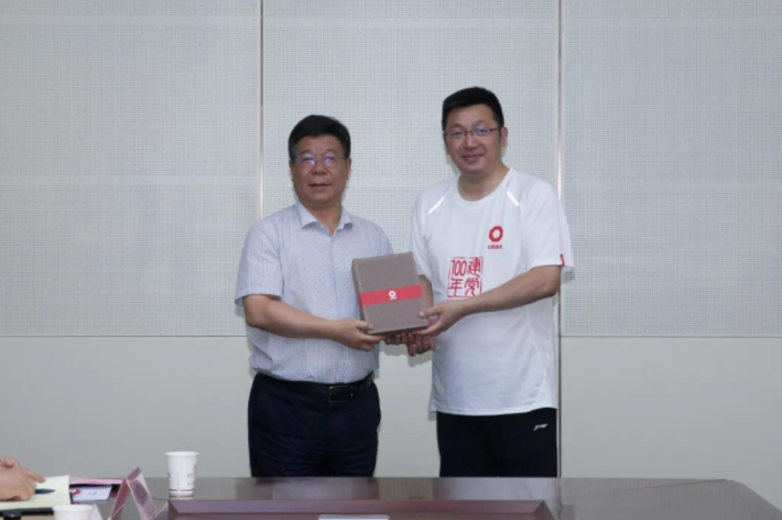 5a8dd48f-3fcf-4b8c-9e61-becd415f939c