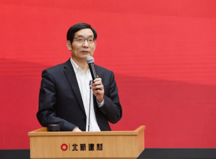 7f7cdf2b-9fec-42e8-b988-0e490de1edbd