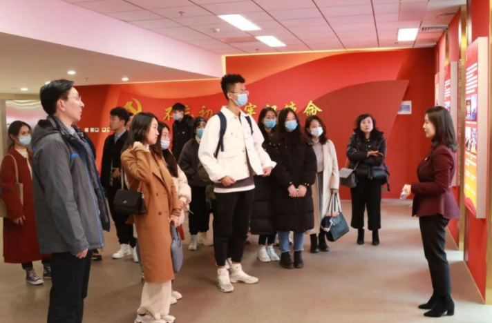 bf5d87de-c64a-4446-92a8-ba8f1d1de9d8